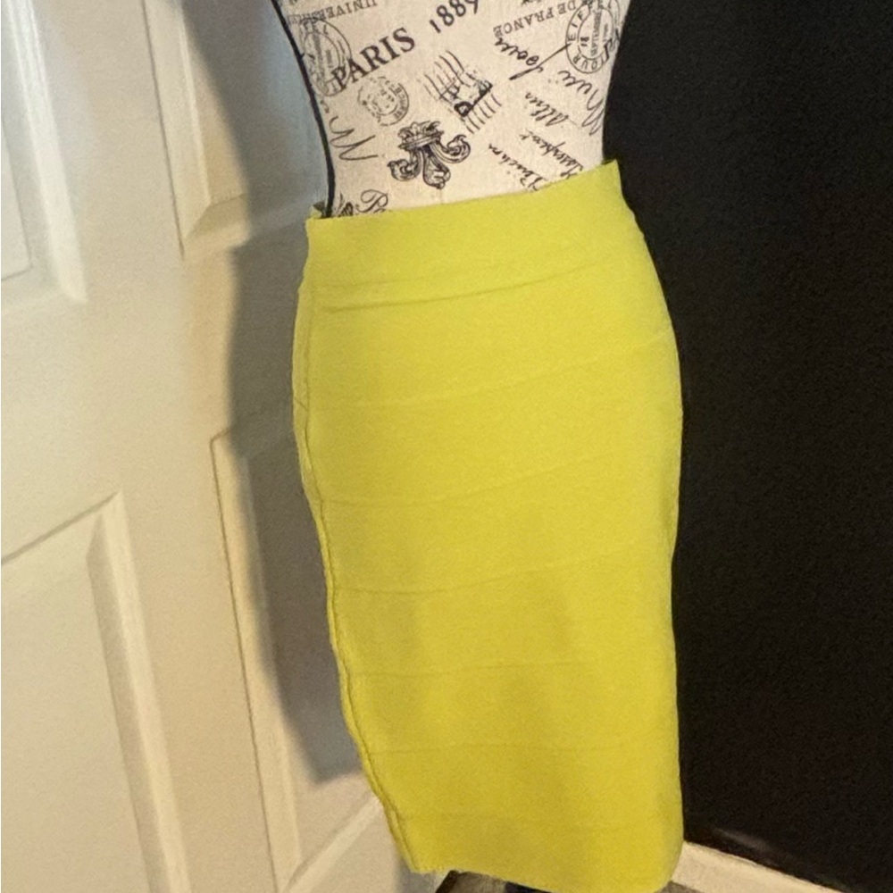 Bodycon bandage skirt